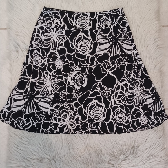 Chico's Dresses & Skirts - Black & White Chico's Floral Print A-line Skirt Size Large